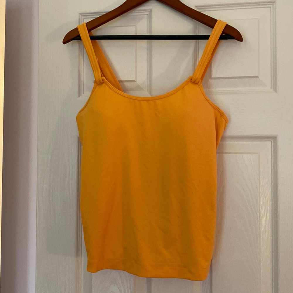 Sahalie yoga top